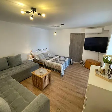 Gold Time Apartment
